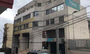 Arriendo excelente Edifico Centro Sur