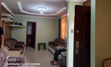 Venta de Edificio  de 3 niveles en el Norte de Guayaquil, Cdla. Simón Bolívar, frente al aeropuerto norte de Guayaquil
