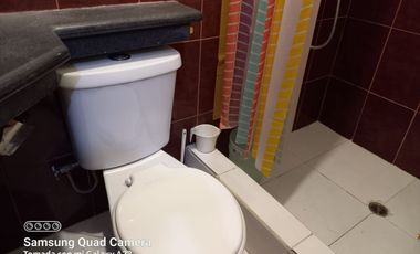 Venta de Edificio  de 3 niveles en el Norte de Guayaquil, Cdla. Simón Bolívar, frente al aeropuerto norte de Guayaquil