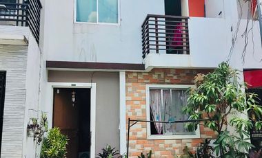 52+ SQM. RESIDENTIAL HOUSE AND LOT (UP AND DOWN PROPERTY / TOWNHOUSE) IN BRGY. 175, CAMARIN - CALOOCAN CITY NEAR PRIMARK CENTER BRIXTON ZABARTE ROAD - NODADO GENERAL HOSPITAL - NORTH CALOOCAN CITY HALL - ZABARTE TOWN CENTER - KAI MALL - SM CITY FAIRVIEW
