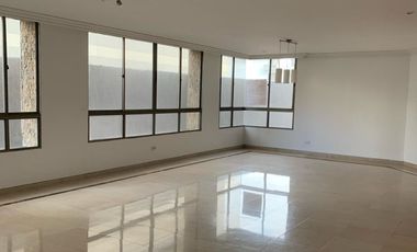 Apartamento en arriendo en Alto Prado.