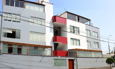 Se vende lindo departamento con terraza en San Borja Sur