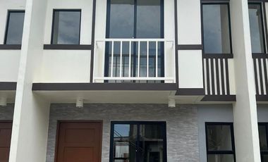 RESALE MID UNIT TOWNHOUSE IN CASA MIRA ILOILO