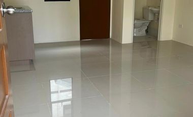 RESALE MID UNIT TOWNHOUSE IN CASA MIRA ILOILO