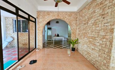 🏡 Semi-Furnished 3-Bedroom House for Rent in Dumaguete City