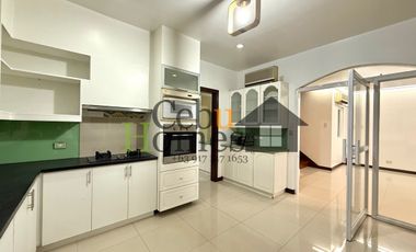 Semi-Furnished 5 Bedroom House with Pool for Rent in Maria Luisa