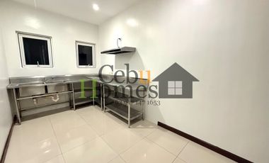 Semi-Furnished 5 Bedroom House with Pool for Rent in Maria Luisa