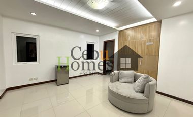 Semi-Furnished 5 Bedroom House with Pool for Rent in Maria Luisa