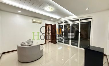 Semi-Furnished 5 Bedroom House with Pool for Rent in Maria Luisa