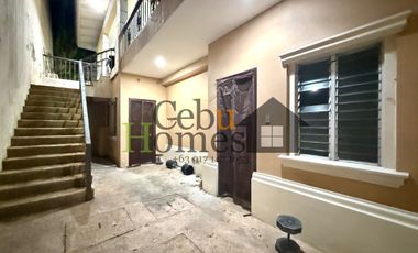 Semi-Furnished 5 Bedroom House with Pool for Rent in Maria Luisa