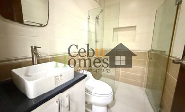 Semi-Furnished 5 Bedroom House with Pool for Rent in Maria Luisa