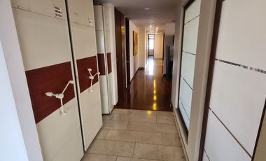 ARRIENDO VENDO OFICINA AMOBLADA PISO 22 CENTRO INTERNACIONAL DE 440 M2