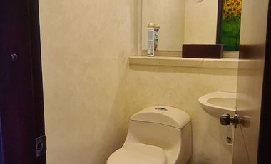ARRIENDO VENDO OFICINA AMOBLADA PISO 22 CENTRO INTERNACIONAL DE 440 M2