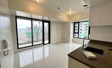 For Sale 1 Bedroom Corner Unit in Mandani Bay Suites Tower 2, Mandaue City