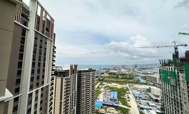 For Sale 1 Bedroom Corner Unit in Mandani Bay Suites Tower 2, Mandaue City