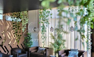 DEPARTAMENTO EN RENTA, AMUEBLADO, EXCLUSIVO RESIDENCIAL DE MAYOR LUJO VERTICAL EN ZONA SURESTE DE LEÓN, ENTREGA INMEDIATA, 10,000 m2 DE AMENIDADES DE