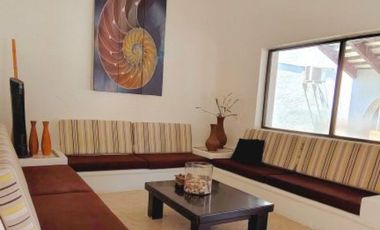 V411 Villa en Venta 3 recamaras Campo de Golf Ixtapa