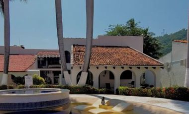 V411 Villa en Venta 3 recamaras Campo de Golf Ixtapa