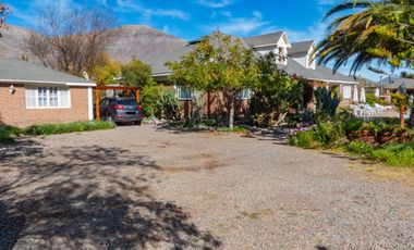 Venta de hermosa Parcela con 2 casas, piscina y quincho, Vicuña. 11.000 UF