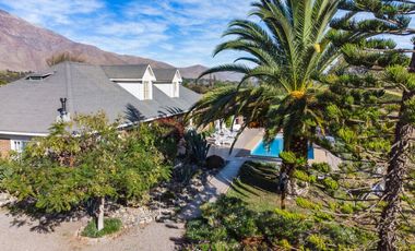 Venta de hermosa Parcela con 2 casas, piscina y quincho, Vicuña. 11.000 UF