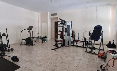 Ofrezco en VENTA, Villa de 3 Niveles. AMUEBLADA