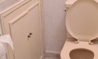 Ofrezco en VENTA, Villa de 3 Niveles. AMUEBLADA