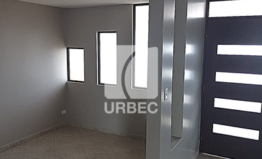 VENTA - VENTA DE DEPARTAMENTO SECTOR LA DOLOROSA EN RIOBAMBA /23URB036