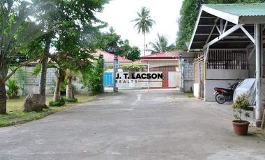5 Bedroom House for Sale with Big Lawn in Dumaguete City