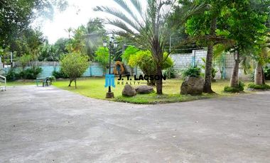 5 Bedroom House for Sale with Big Lawn in Dumaguete City