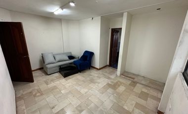 ALQUILO CASA AMPLIA EN GARZOTA