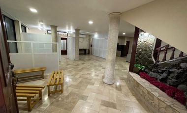 ALQUILO CASA AMPLIA EN GARZOTA