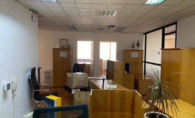 Vendo amplias Oficinas Centrales