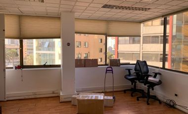 Vendo amplias Oficinas Centrales