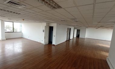 Vendo amplias Oficinas Centrales