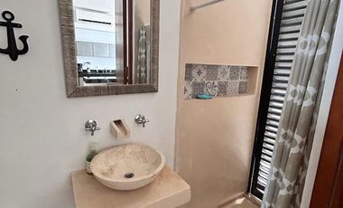 Villa en Venta a 200m de la playa con Club De Playa en Telchac