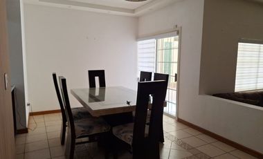 SE RENTA CASA PASEO DE LOS NOGALES ZONA DORADA . CASA SEMI AMUEBLADA