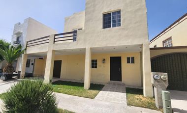 SE RENTA CASA PASEO DE LOS NOGALES ZONA DORADA . CASA SEMI AMUEBLADA