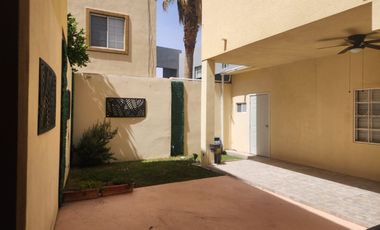 SE RENTA CASA PASEO DE LOS NOGALES ZONA DORADA . CASA SEMI AMUEBLADA