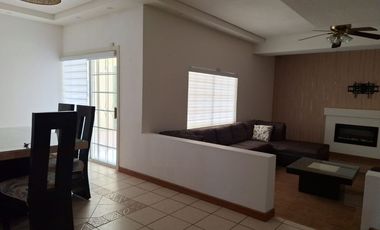 SE RENTA CASA PASEO DE LOS NOGALES ZONA DORADA . CASA SEMI AMUEBLADA