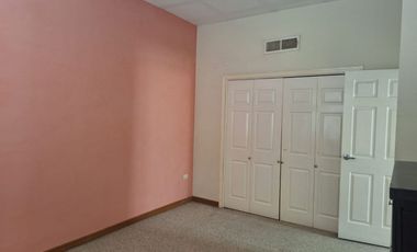 SE RENTA CASA PASEO DE LOS NOGALES ZONA DORADA . CASA SEMI AMUEBLADA