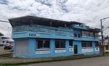 vendo casa, con local comercial y dos departamentos