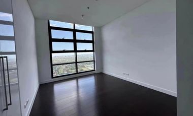 FOR SALE: Penthouse Unit in Garden Towers, Makati City