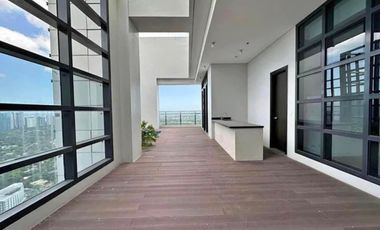 FOR SALE: Penthouse Unit in Garden Towers, Makati City