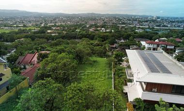 Loyola Grand Villas lot for sale