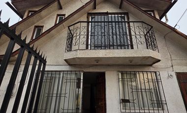 Gran casa 2 pisos en Maipú