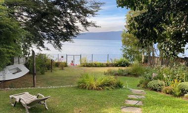 Se Vende Casa orilla de Lago, Ruta Villarrica Pucón