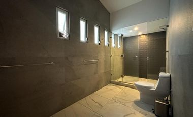 CASA EN VENTA EN FRACCIONAMIENTO LOMAS DE COCOYOC MORELOS