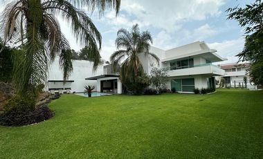 CASA EN VENTA EN FRACCIONAMIENTO LOMAS DE COCOYOC MORELOS