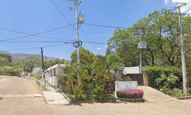 CASA EN C. RAMON VELAZQUEZ, SAN ANTONIO,  CHAPALA, JALISCO... ¡CASA EN REMATE!