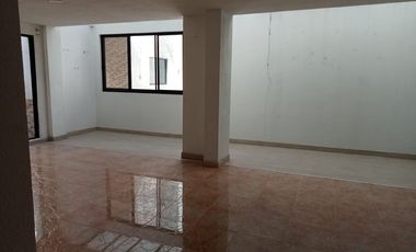CASA en circuirto cerrado, excelentes acabados con depto independiente.